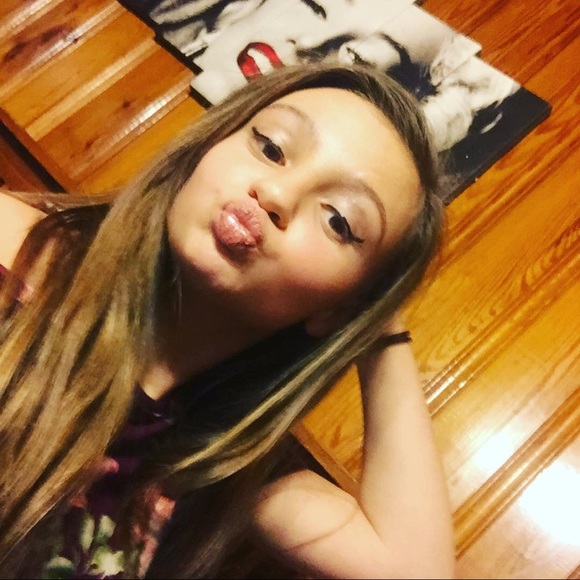 Profile Picture of Ladonna Knight (@ladonnamarie143) on Poshmark