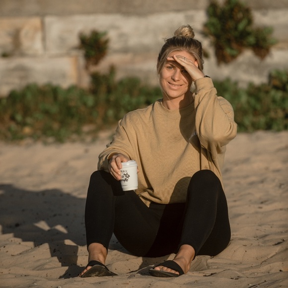 Profile Picture of Victoria Brunsberg (@victoriaronae) on Poshmark