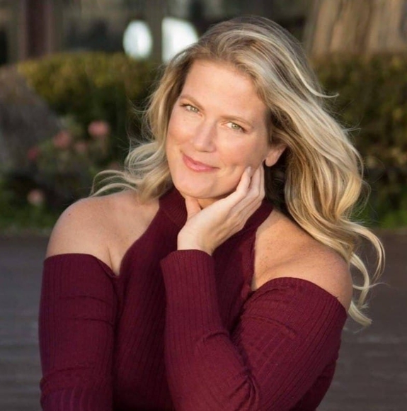 Profile Picture of Jen Bergum (@jbergum) on Poshmark
