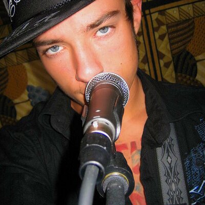 Profile Picture of  ♥VanishingDay ♥ (@TomStarnesArmy) on Twitter