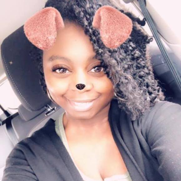 Profile Picture of Shantrell Davis (@cree1003) on Poshmark