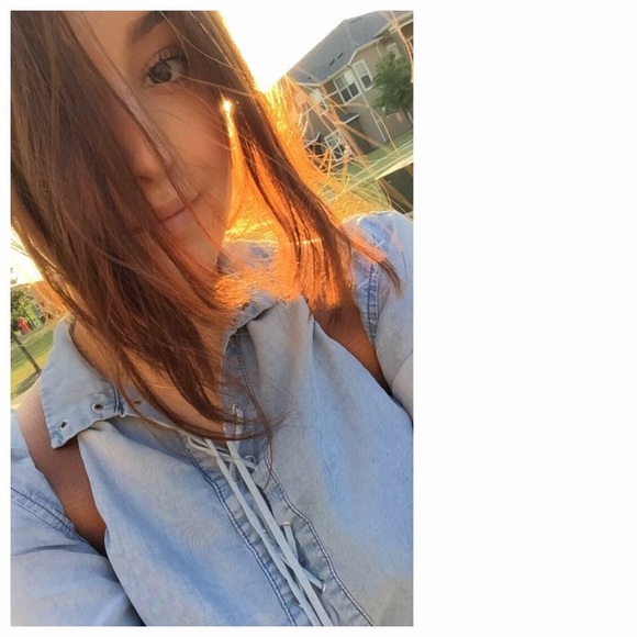 Profile Picture of Dorany Allen (@doranyallen) on Poshmark