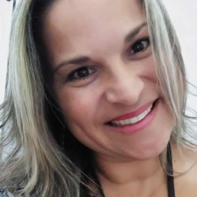 Profile Picture of Lilian Fernandes (@JornalistaLi) on Twitter