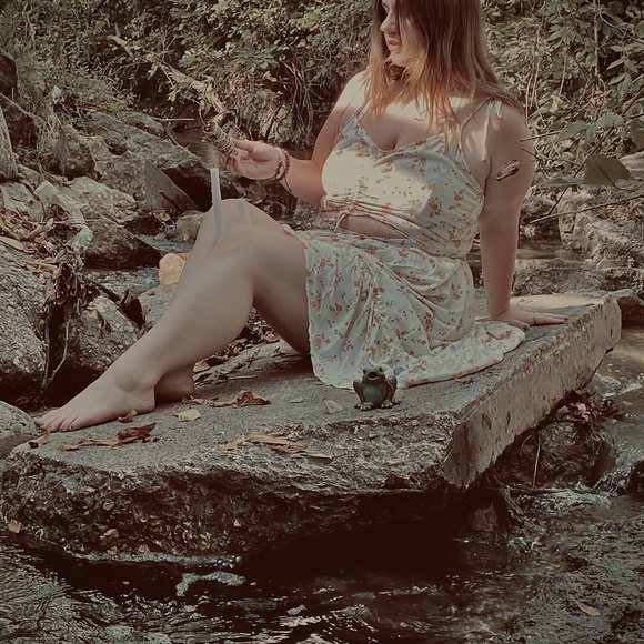 Profile Picture of Avalina Wilson (@avalinawilson) on Poshmark