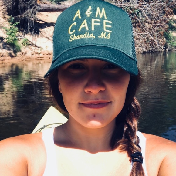 Profile Picture of Casey Lindstedt (@caseylindstedt) on Poshmark