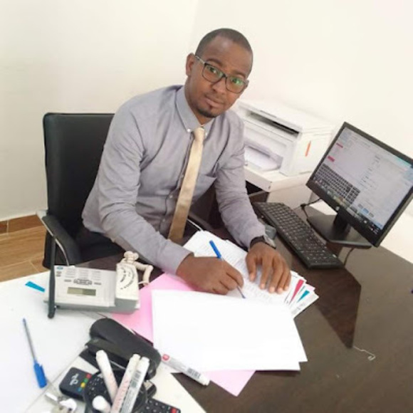 Profile Picture of Ahmed Khalil (@ahmedkhalil833) on Poshmark