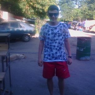 Profile Picture of Richard Esquivel (@RichardEsquiv16) on Twitter