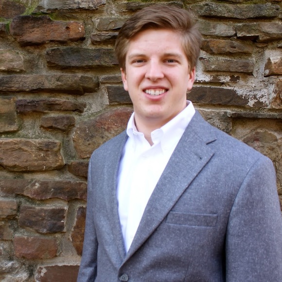 Profile Picture of Ben Faubion (@bgfaubion) on Poshmark