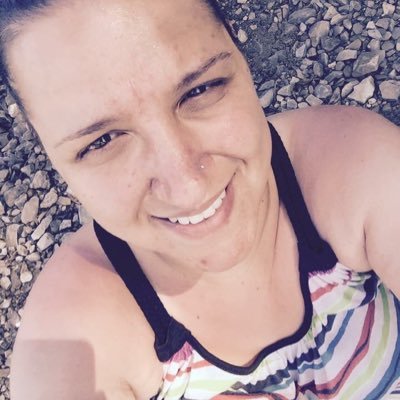 Profile Picture of Jessica Hoch (@furbabiesof7) on Twitter