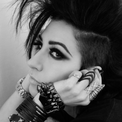Profile Picture of Elaina Unger (@ElainaUnger) on Twitter