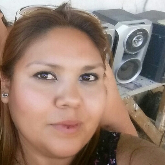 Profile Picture of Dulce rosio Galaviz (@tonicho) on Poshmark