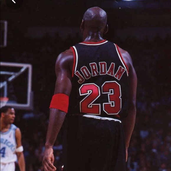 Profile Picture of Tony Estrada (@tonyestrada547) on Poshmark