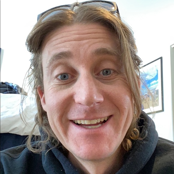 Profile Picture of Ben Reubenstein (@benr75) on Poshmark
