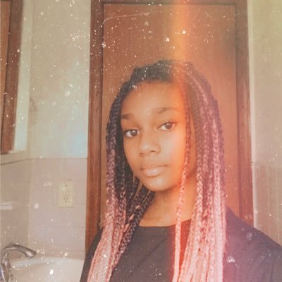 Profile Picture of Malia Davis (@MaliaDa75256031) on Twitter