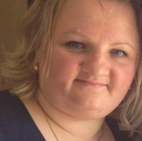 Profile Picture of Lana Vasilchuk (@lanavasilchuk) on Poshmark