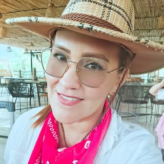 Profile Picture of ✨LUCELY✨ (@lucely_alvarez) on Instagram