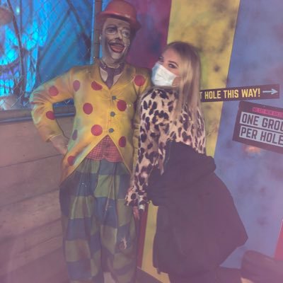 Profile Picture of Aimee (@AimeeBlake01) on Twitter