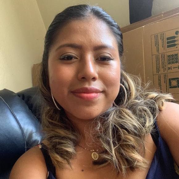 Profile Picture of Mariana Concepcion (@conchi_mariana) on Poshmark