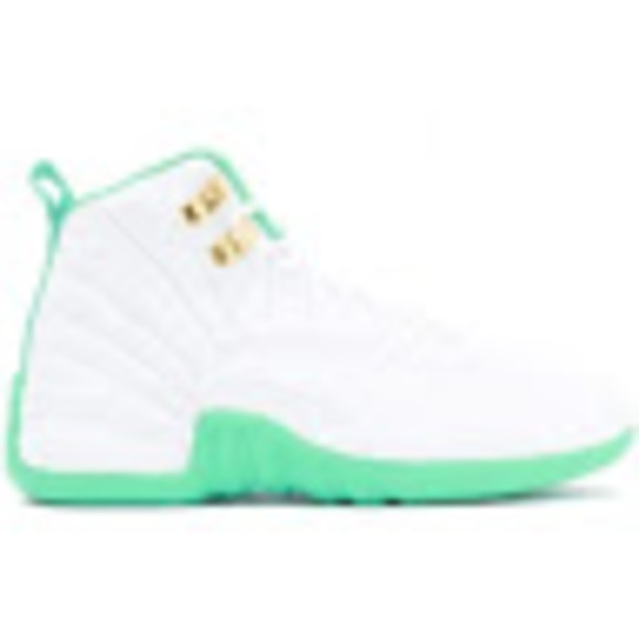 Profile Picture of Briette Camilien (@bri_1433) on Poshmark