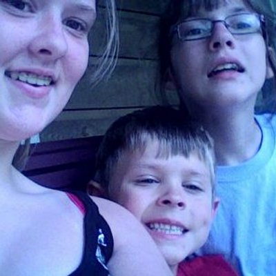 Profile Picture of Crystal Hodge (@thehodge1206) on Twitter