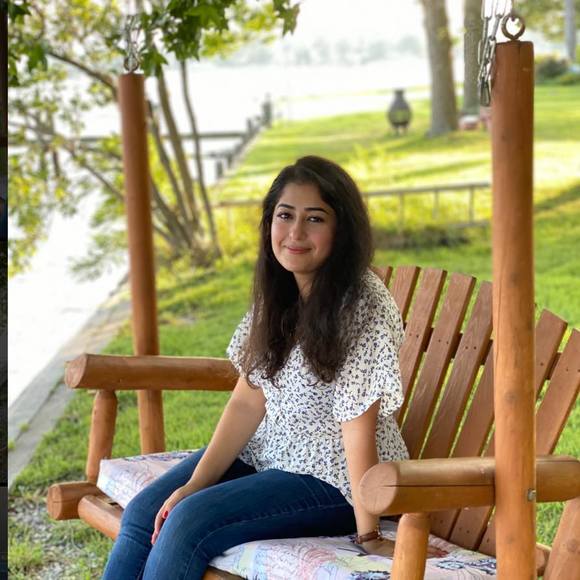 Profile Picture of Fatima Boudriss (@fatimab2334) on Poshmark