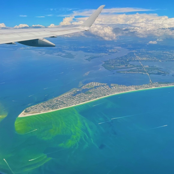 Profile Picture of Regan Horting (@reganhorting) on Poshmark