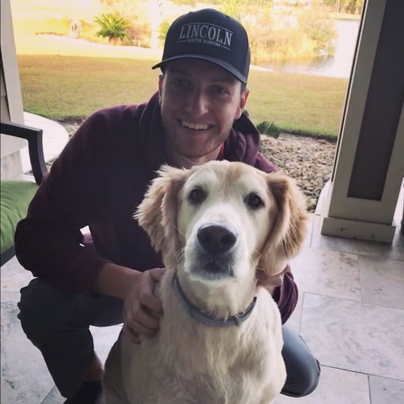 Profile Picture of Kyle Houle (@kylehoule) on Poshmark