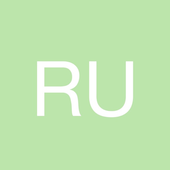 Profile Picture of Rosa Uquillas (@rosa_uquillas) on Poshmark