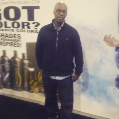 Profile Picture of Tone Dunbar (@dunbar_samuel) on Twitter