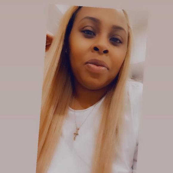 Profile Picture of Tyesha Thompson (@terrell_26) on Poshmark