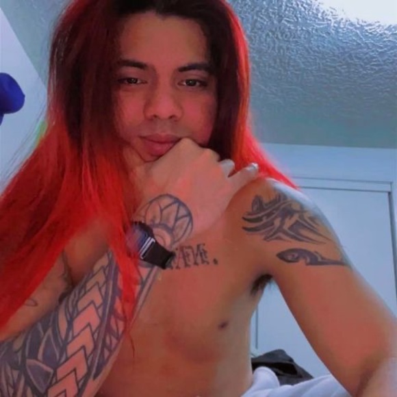 Profile Picture of Aifan Kachuo (@aifankachuo) on Poshmark