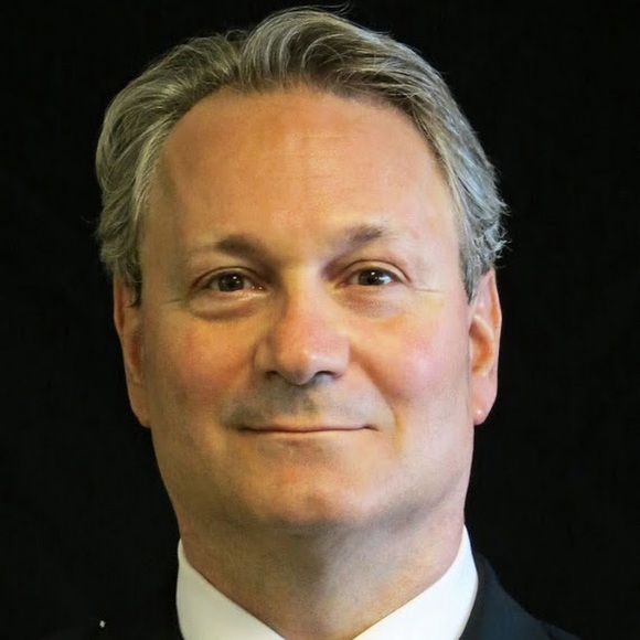 Profile Picture of Carl Ferolie (@cferolie57) on Poshmark