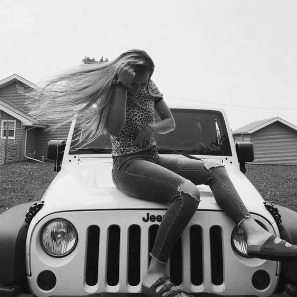 Profile Picture of Makenzie Menagh (@makenziemenagh) on Poshmark