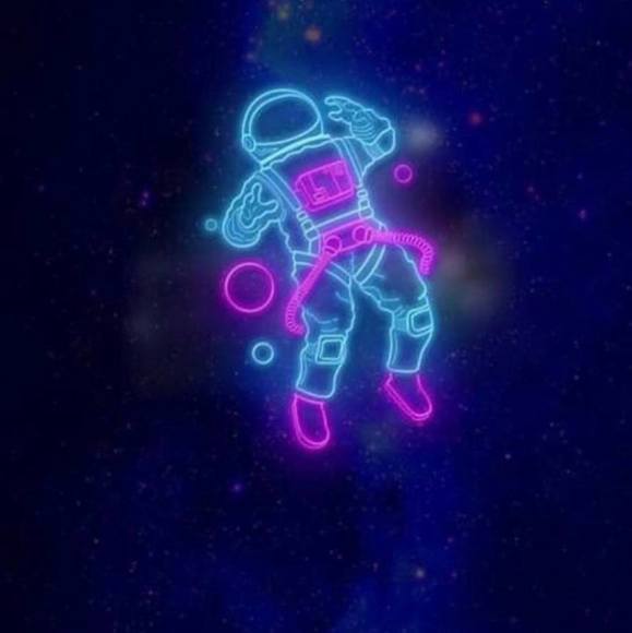 Profile Picture of Alexander Garcia (@alexpelico00) on Poshmark