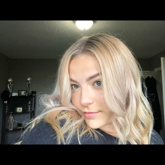 Profile Picture of Logan Zurell (@loganzurell) on Poshmark