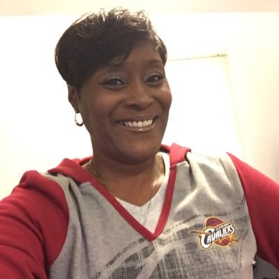 Profile Picture of Tanya Clemons (@TanyaClemons11) on Twitter