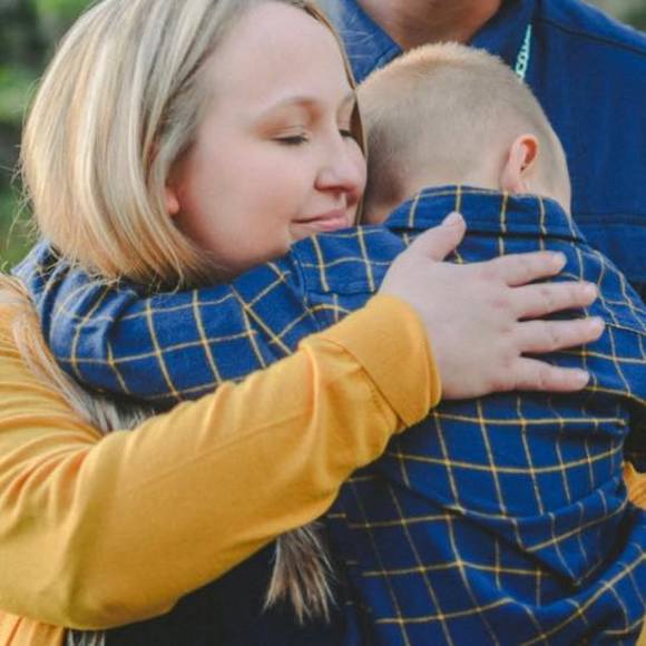 Profile Picture of Kelsey Devlaeminck (@keldevlaeminck) on Poshmark