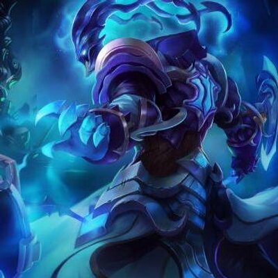 Profile Picture of Brian Luna (@ItzLunatic) on Twitter