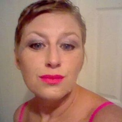 Profile Picture of Lorrie Kay Campbell (@LorrieKayC) on Twitter