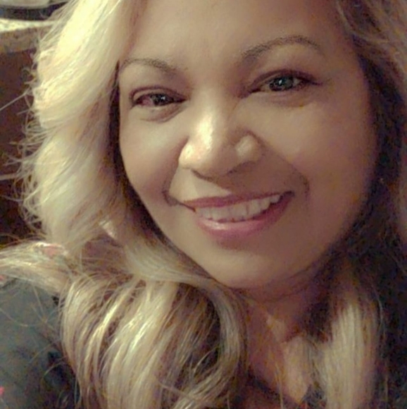 Profile Picture of Maria Cravens (@mariacravens10) on Poshmark