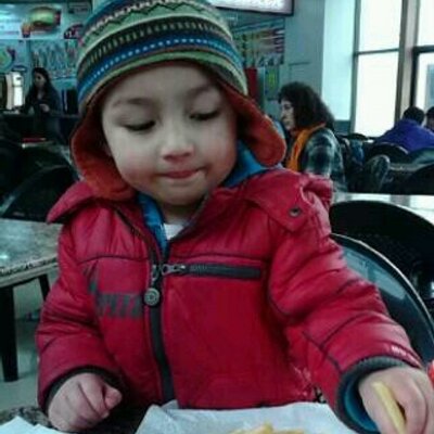 Profile Picture of Richard Helmut Uribe (@HelmutUribe) on Twitter