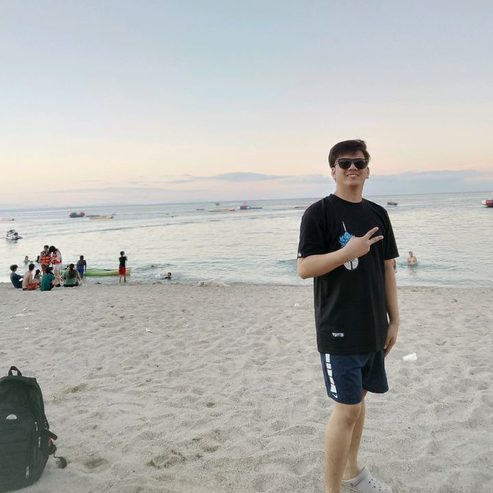 Profile Picture of E d w a r d 🖤🖤 (@edwardconsulta) on Tiktok