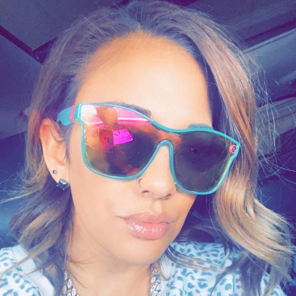 Profile Picture of Elizabeth Verdi (@lizard_1989) on Poshmark