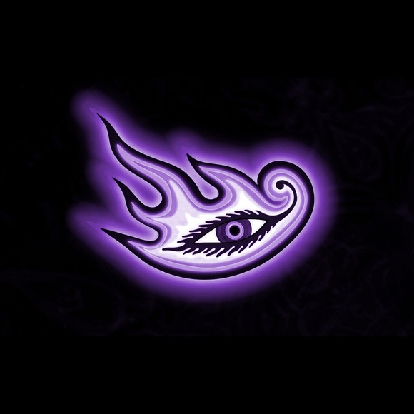 Profile Picture of Logan Daniel (@lodaniel) on Poshmark