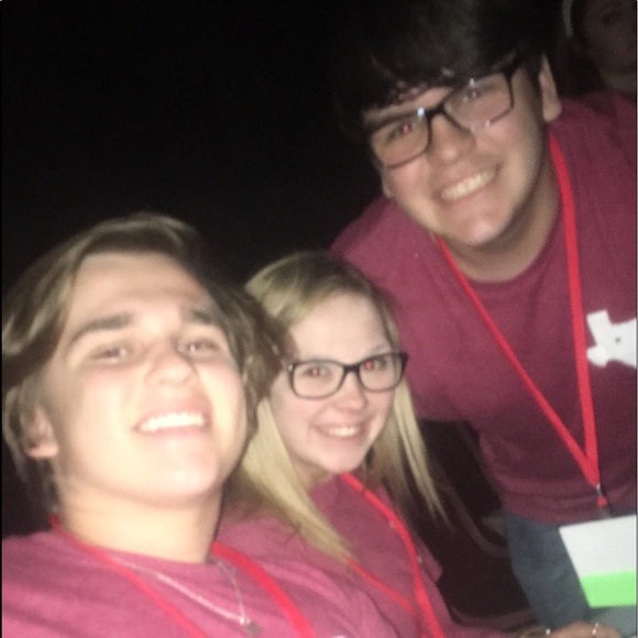 Profile Picture of Rj Hoffman (@rj_hoffman) on Poshmark