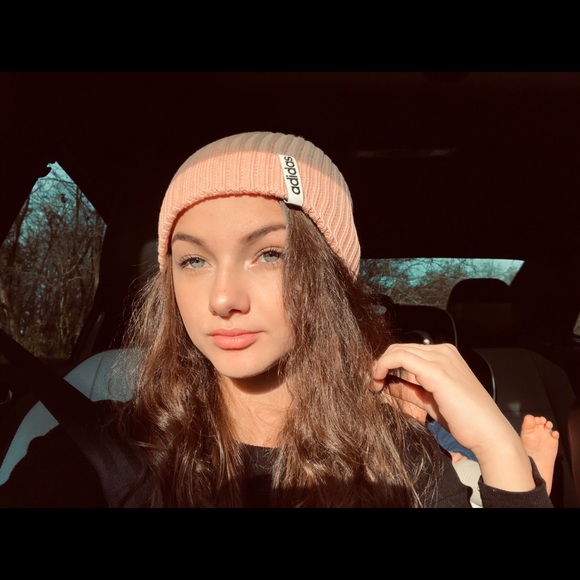 Profile Picture of Lily Eisel (@lilyeisel1) on Poshmark