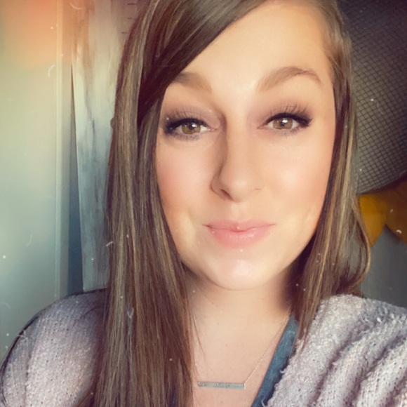 Profile Picture of Kaitee Ground (@kaiteelady2021) on Poshmark