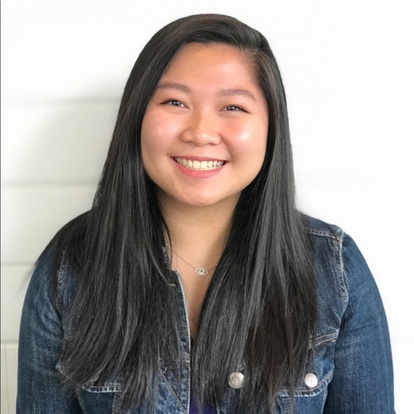 Profile Picture of Angel Zhang (@angelzha) on Poshmark