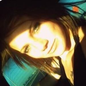 Profile Picture of Victoria Neiderman (@vickyjon1991) on Myspace