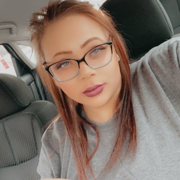 Profile Picture of Taylor Killian (@taylork029) on Poshmark